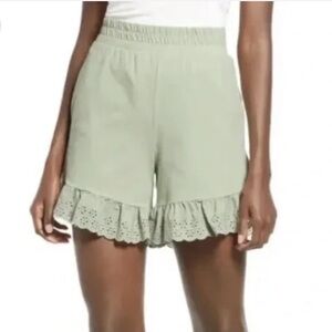 NWT Vera Moda Eyelet Trim Light Green Shorts